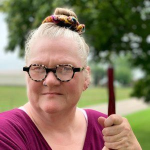 Meet your Posher, Posh